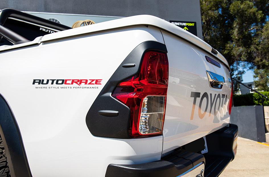 TOYOTA HILUX N80 4WD VAPOR MATTE BLACK
